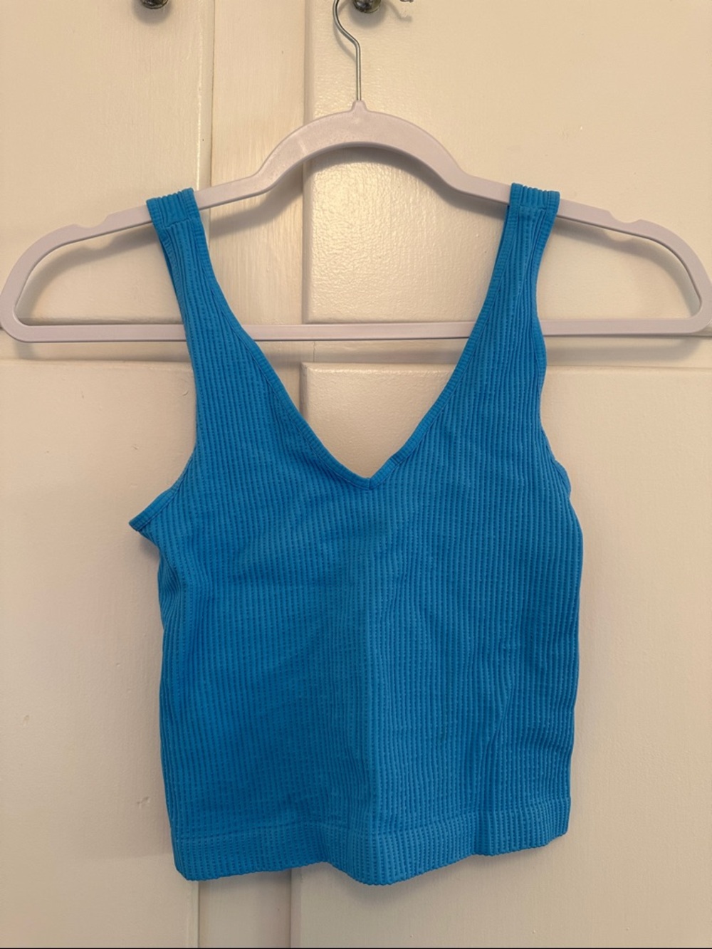 NWT Quiet Storm Surf Shop V-Neck Ribbed Crop Top Bonnie Blue